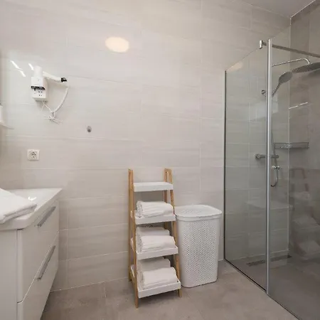 Villa Amazing In With Outdoor Swimming Pool, Sauna And Wifi